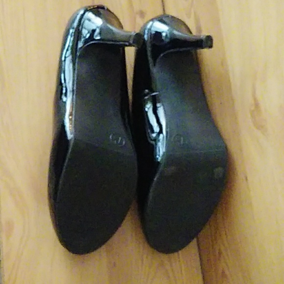 Mossimo Womens Heels 7.5 - Picture 4 of 5